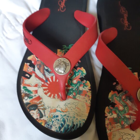 Ed Hardy flops - Picture 3 of 9